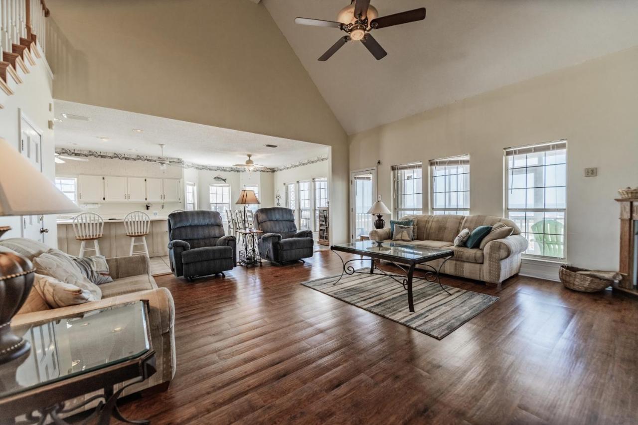 Relaxation - Large Bay Front Home Has Everything You Need For The Perfect Dauphin Island Family Holiday! Home Exterior photo