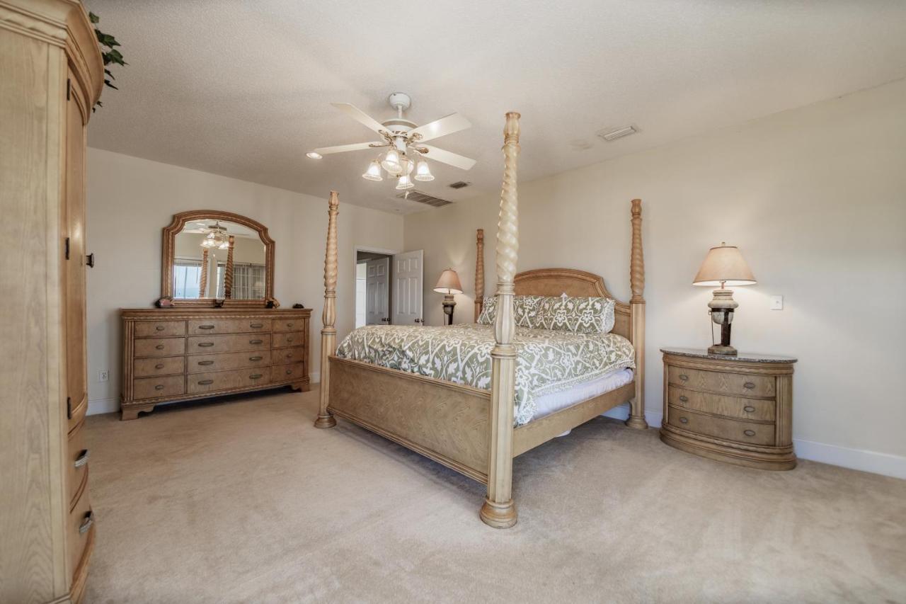 Relaxation - Large Bay Front Home Has Everything You Need For The Perfect Dauphin Island Family Holiday! Home Exterior photo